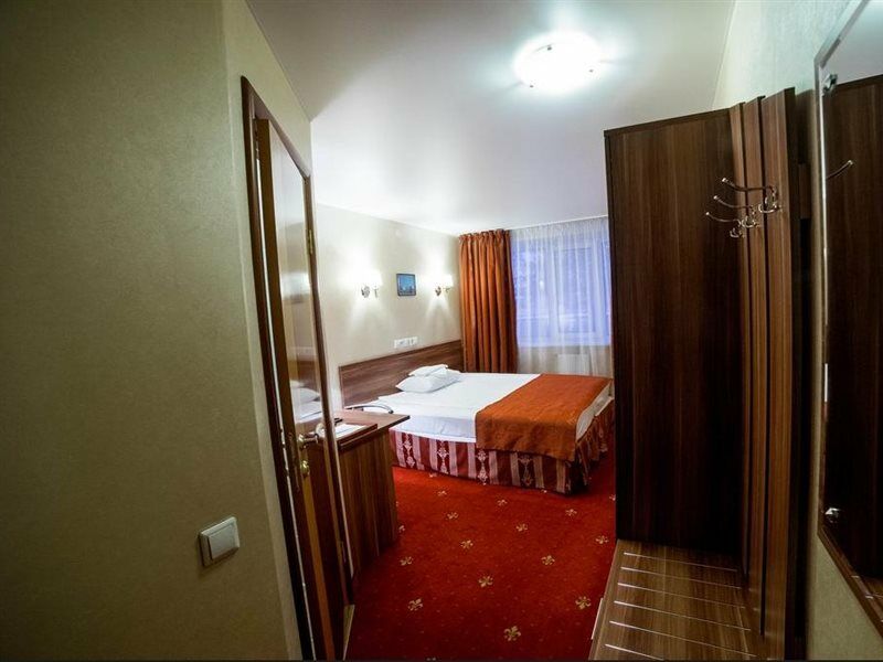 Amaks Vizit Hotel Gomel Exteriör bild