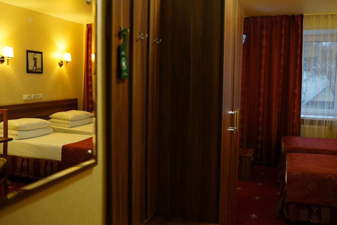 Amaks Vizit Hotel Gomel Exteriör bild